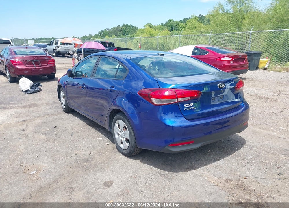 2018 KIA FORTE LX VIN: 3KPFK4A71JE165961