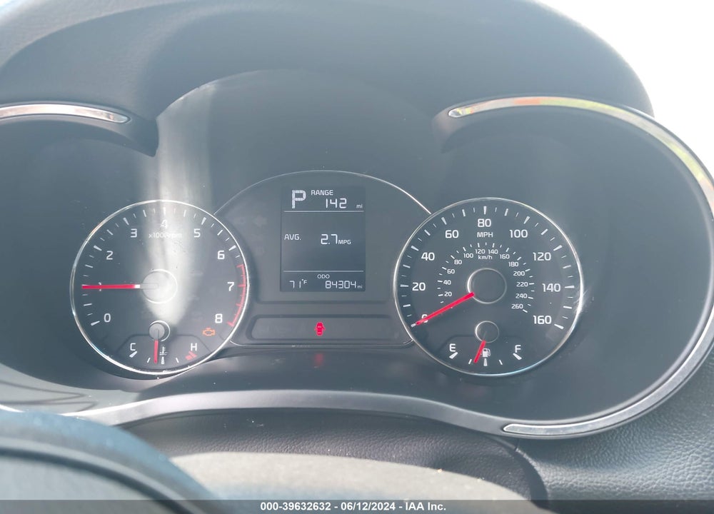 2018 KIA FORTE LX VIN: 3KPFK4A71JE165961