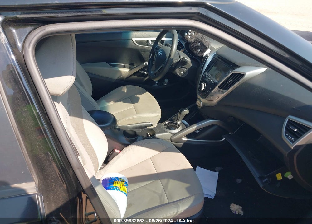 2013 HYUNDAI VELOSTER VIN: KMHTC6AD8DU135360