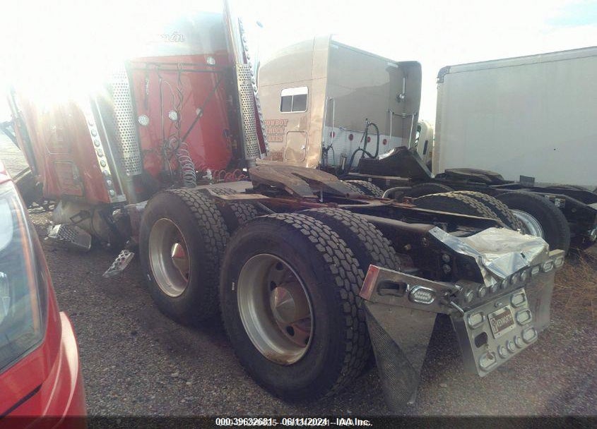 1996 KENWORTH CONSTRUCTION T600 VIN: 1XKADR9XXTR730712