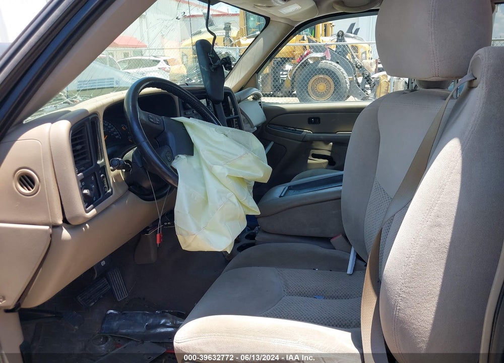 2005 CHEVROLET SILVERADO 2500HD LS VIN: 1GCHC23215F965425