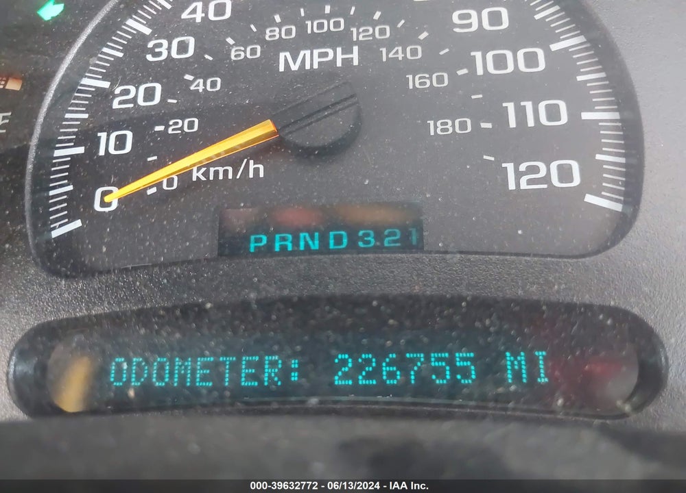2005 CHEVROLET SILVERADO 2500HD LS VIN: 1GCHC23215F965425
