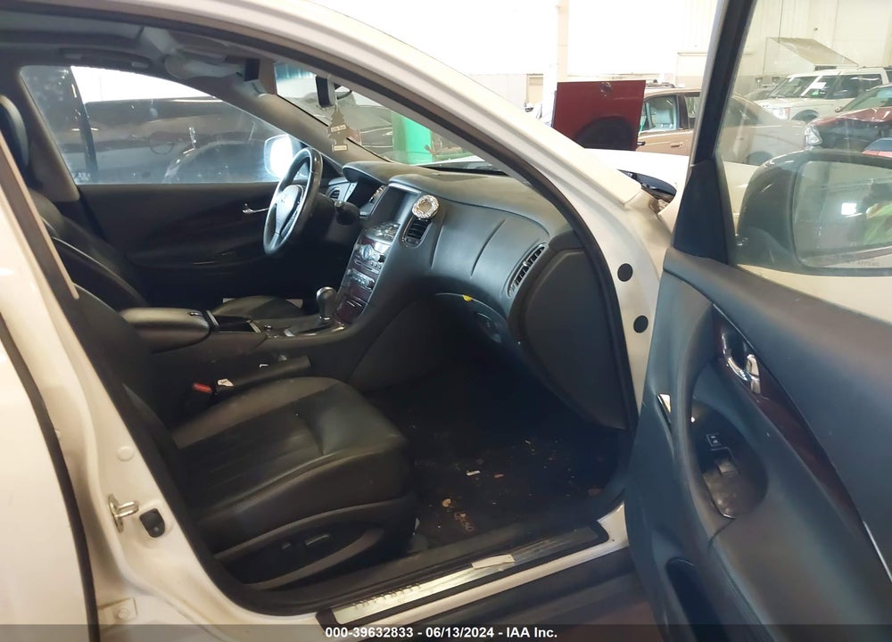 2017 INFINITI QX50 VIN: JN1BJ0RRXHM404695