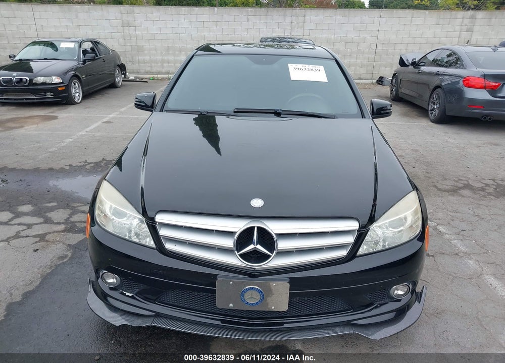 2010 MERCEDES-BENZ C 300 LUXURY/SPORT VIN: WDDGF5EB9AR121553