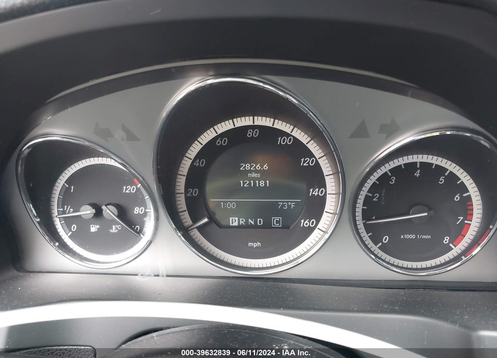 2010 MERCEDES-BENZ C 300 LUXURY/SPORT VIN: WDDGF5EB9AR121553