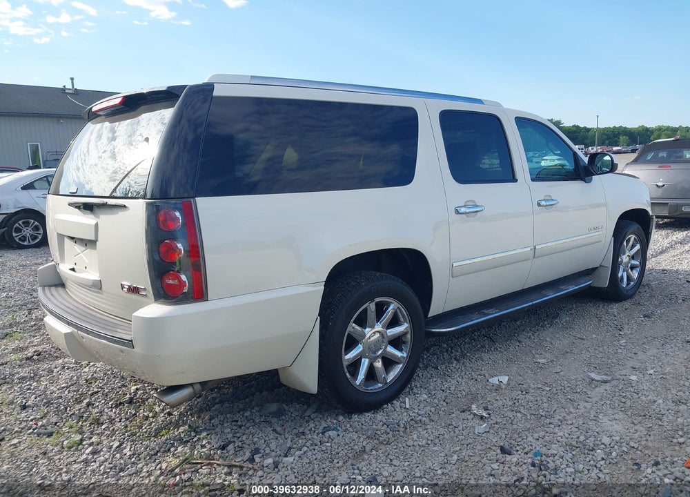 2013 GMC YUKON XL 1500 DENALI VIN: 1GKS2MEF2DR263605