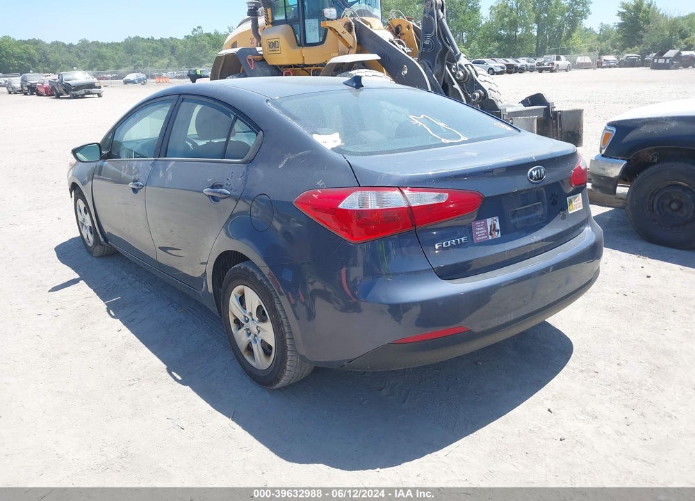 2015 KIA FORTE LX VIN: KNAFX4A6XF5375323