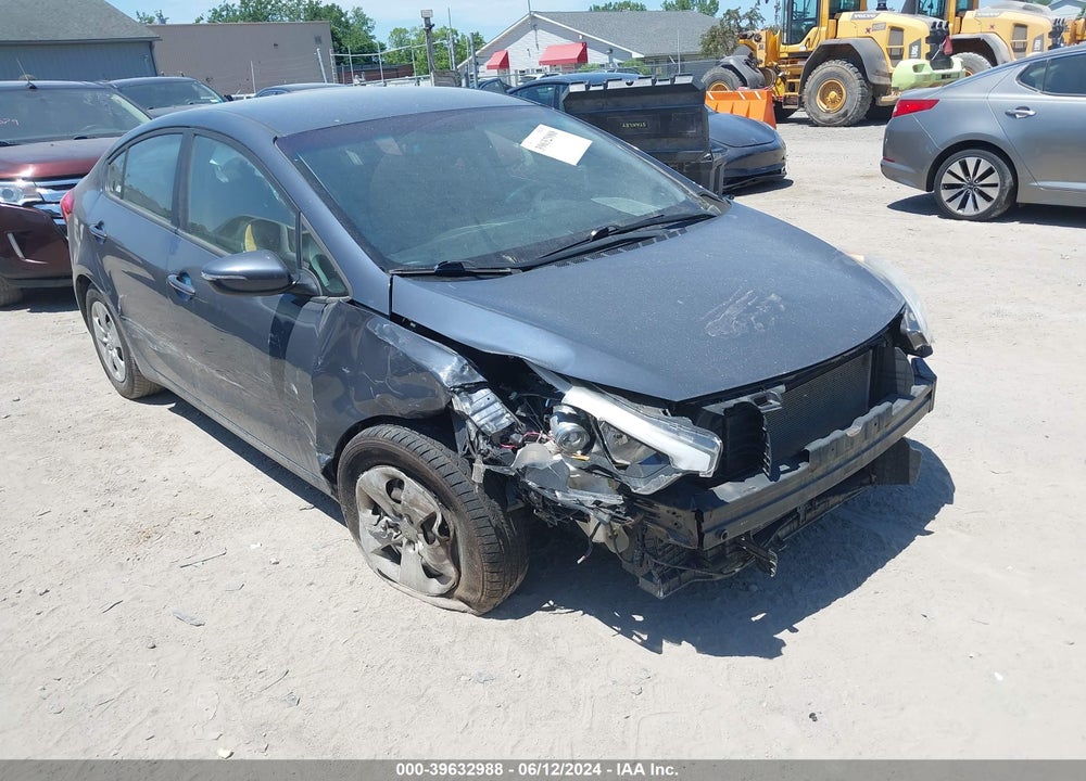2015 KIA FORTE LX VIN: KNAFX4A6XF5375323