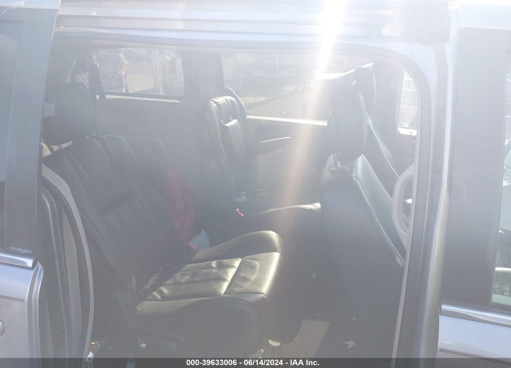 2014 CHRYSLER TOWN & COUNTRY TOURING VIN: 2C4RC1BGXER326688