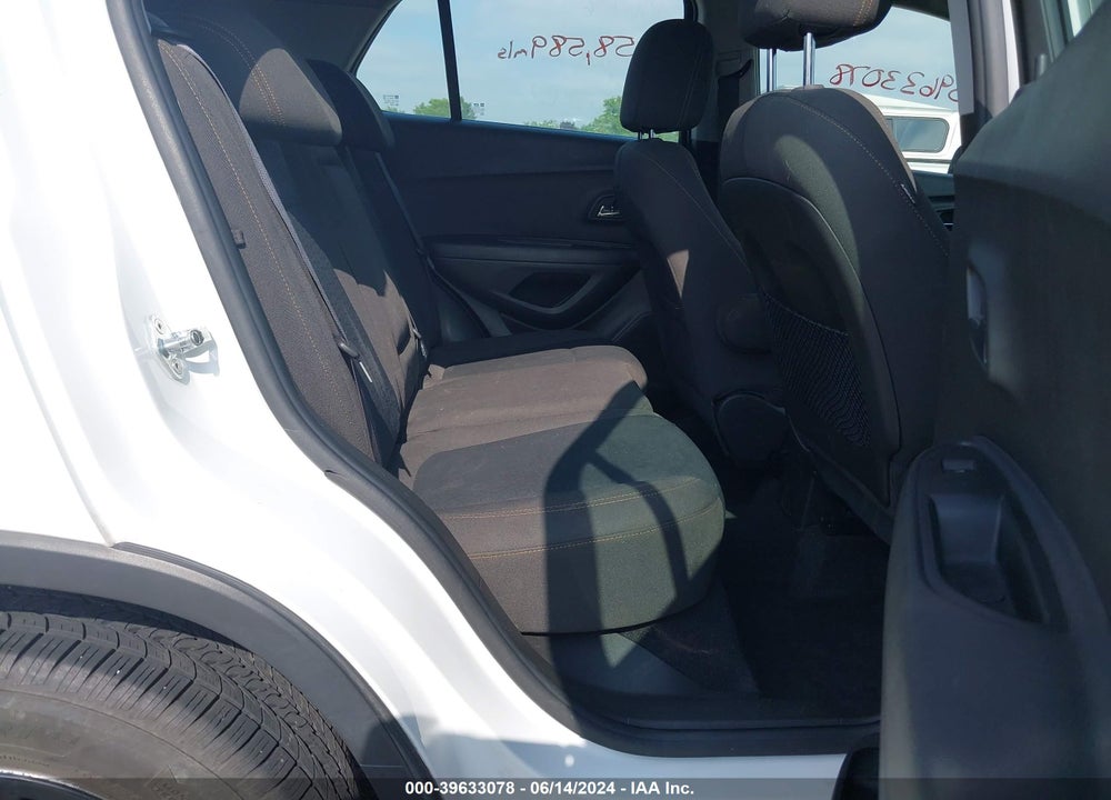2018 CHEVROLET TRAX LS VIN: KL7CJNSB1JB714051