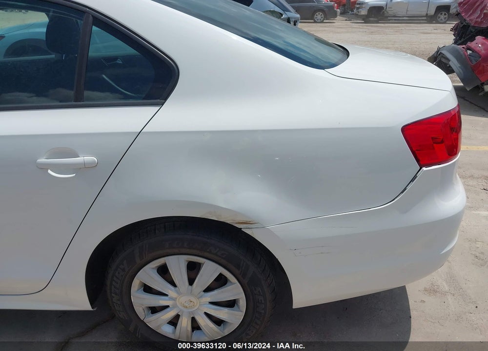 2013 VOLKSWAGEN JETTA 2.0L S VIN: 3VW2K7AJ0DM258988