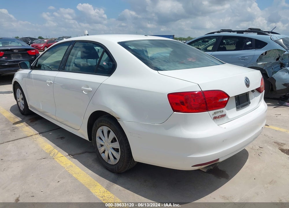 2013 VOLKSWAGEN JETTA 2.0L S VIN: 3VW2K7AJ0DM258988