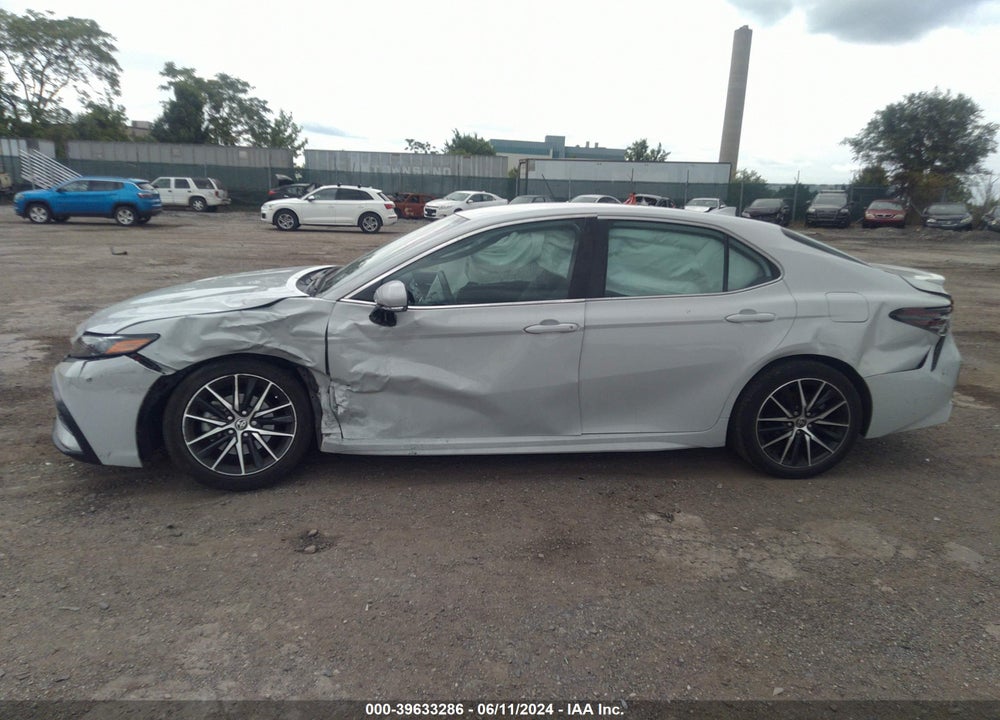 2022 TOYOTA CAMRY SE VIN: 4T1G11AK4NU010964