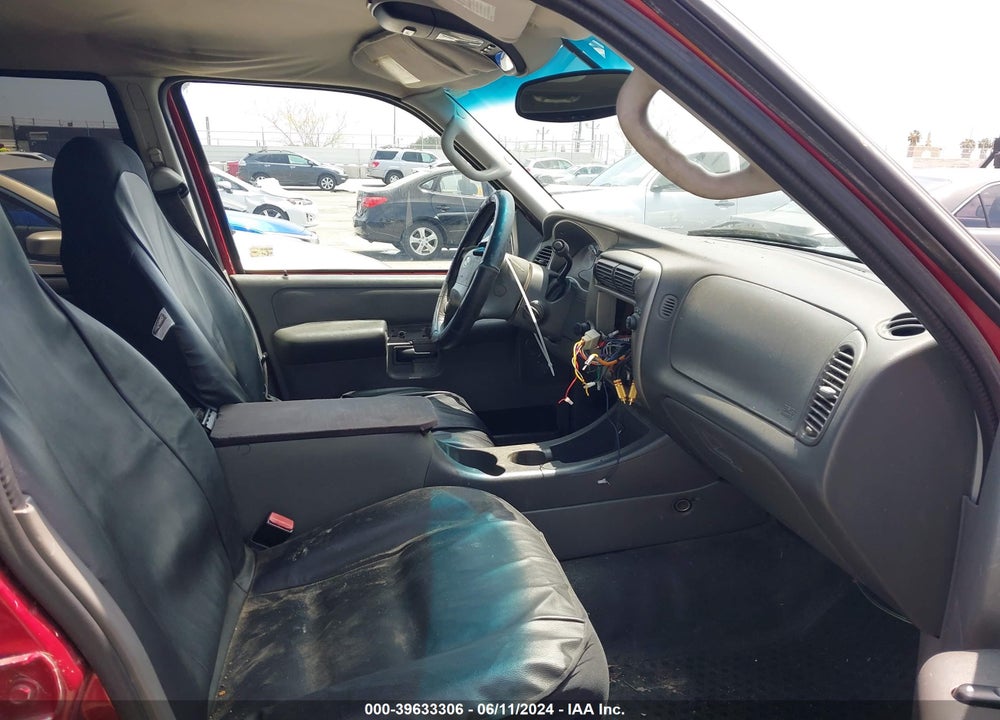 2005 FORD EXPLORER SPORT TRAC ADRENALIN/XLS/XLT VIN: 1FMZU67K05UB13724