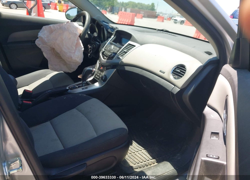 2016 CHEVROLET CRUZE LIMITED LS AUTO VIN: 1G1PC5SH2G7149297