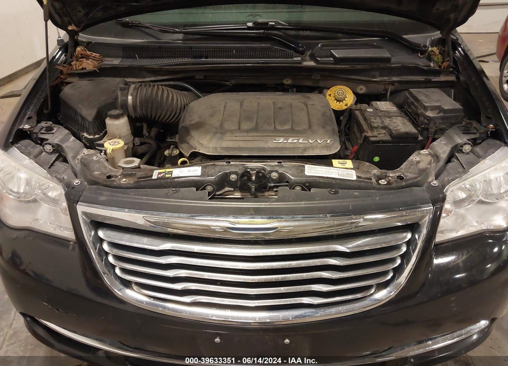 2014 CHRYSLER TOWN & COUNTRY TOURING VIN: 2C4RC1BG9ER381553