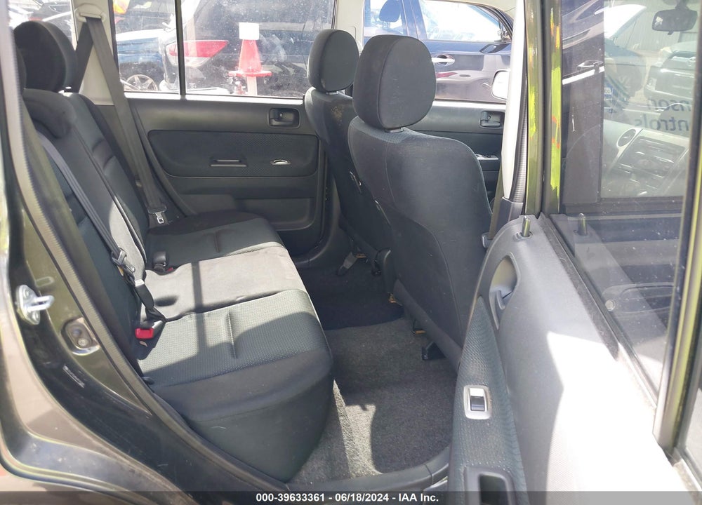 2006 TOYOTA SCION XB VIN: JTLKT324564121260