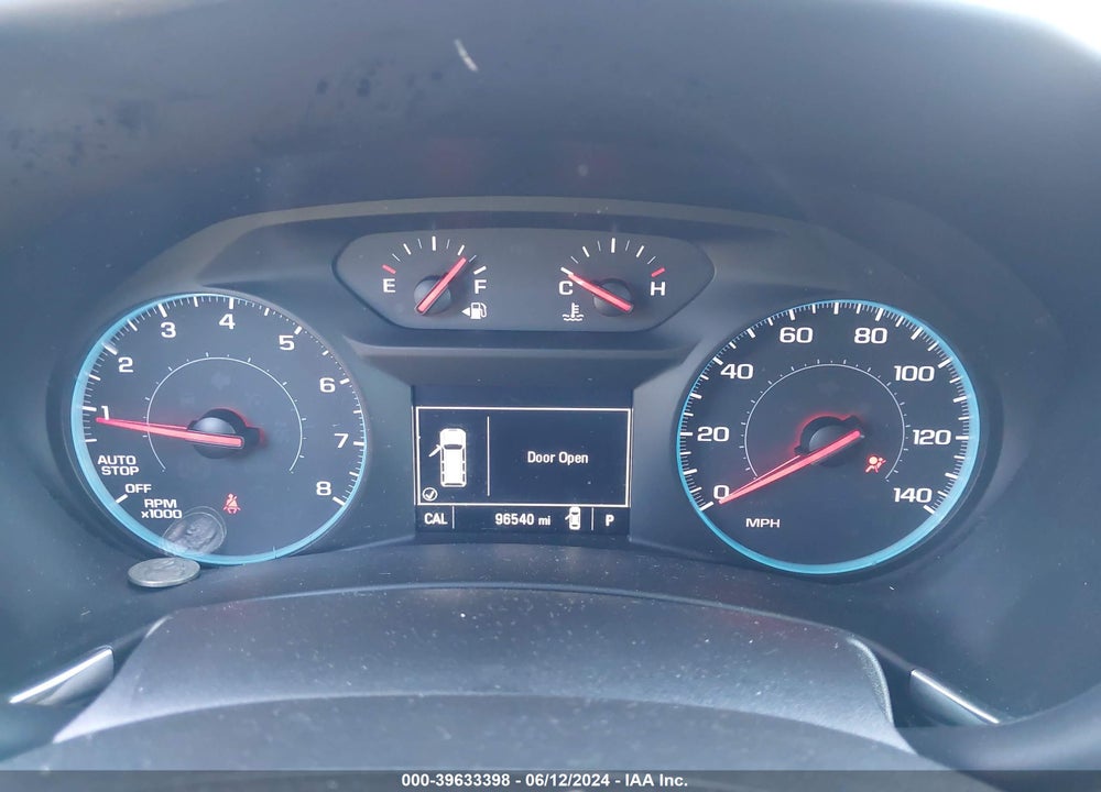 2018 CHEVROLET EQUINOX LT VIN: 2GNAXJEV3J6163185