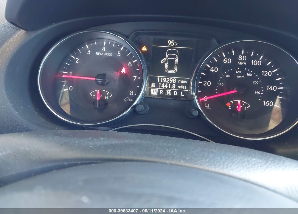 2013 NISSAN ROGUE S VIN: JN8AS5MV0DW619240