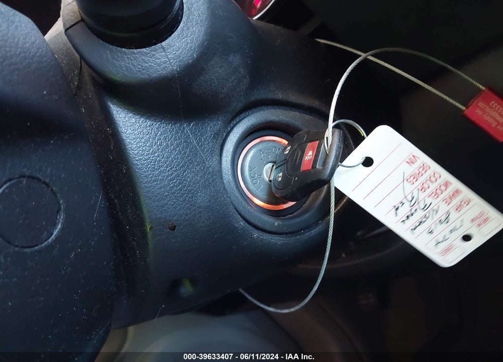 2013 NISSAN ROGUE S VIN: JN8AS5MV0DW619240