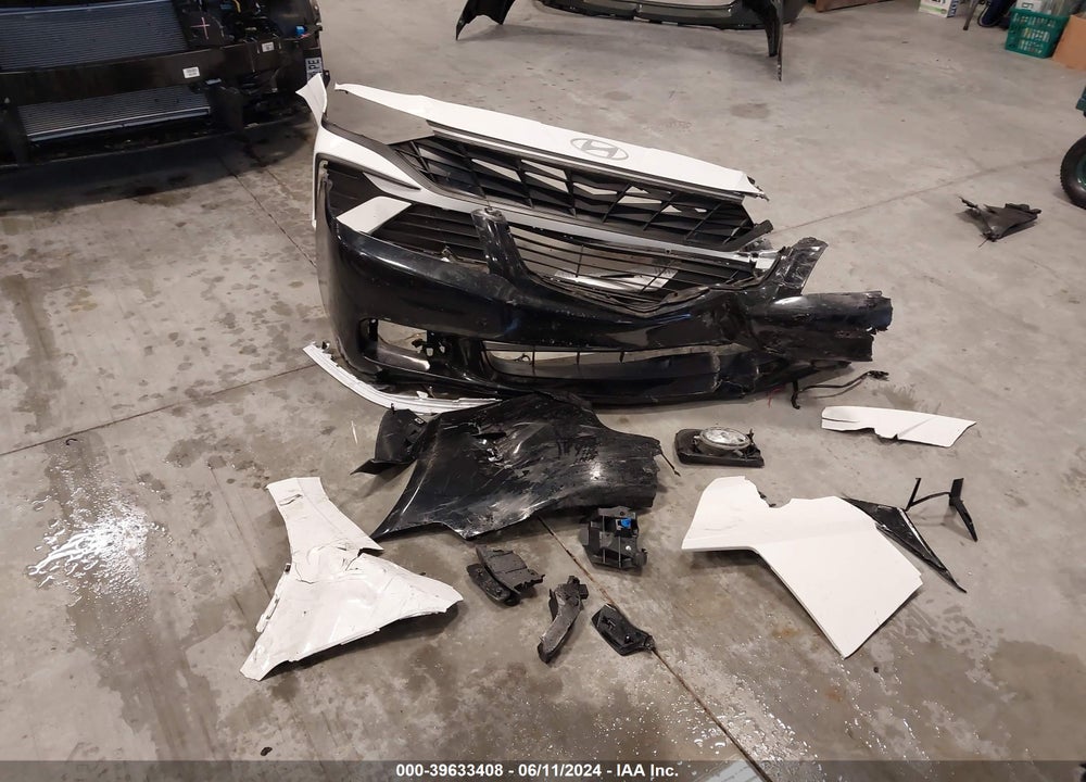 2024 HYUNDAI ELANTRA SEL VIN: KMHLM4DG4RU660639