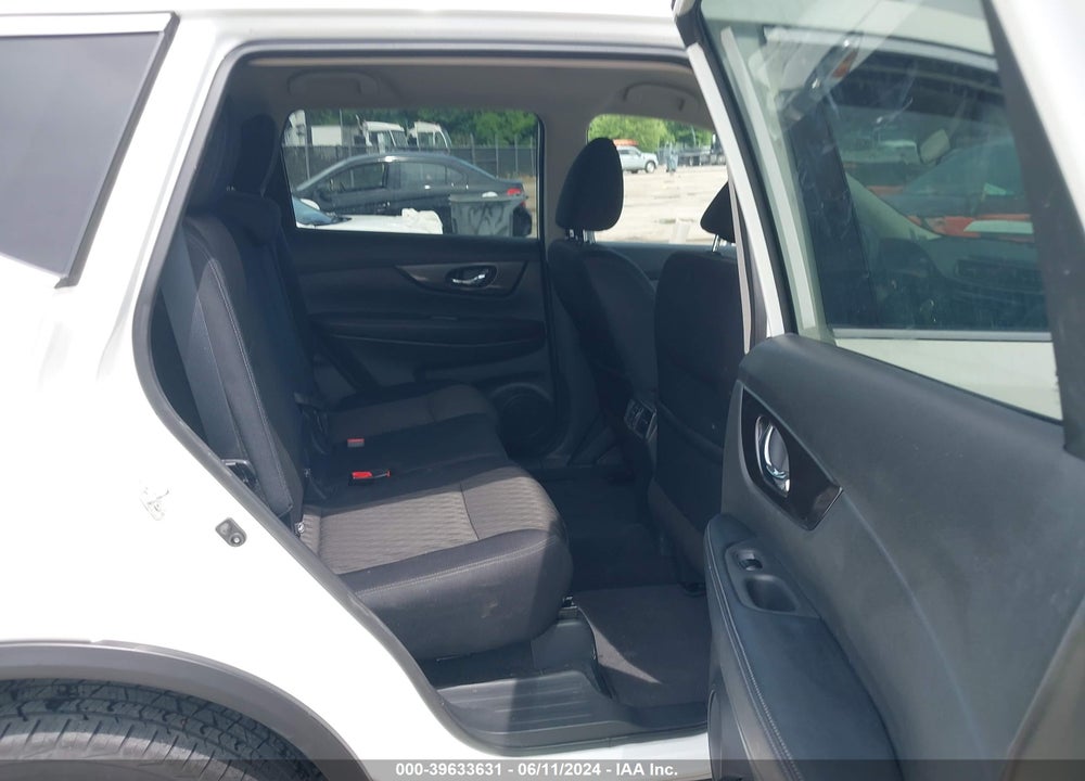 2018 NISSAN ROGUE SV VIN: 5N1AT2MV2JC817544