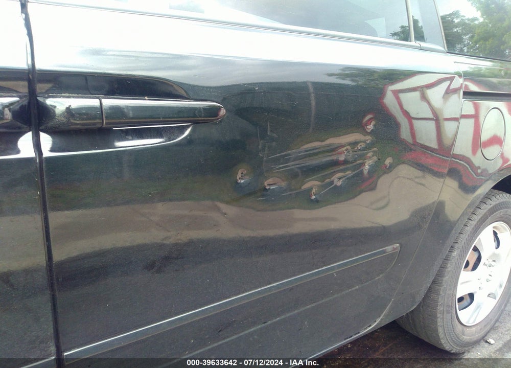 2010 KIA SEDONA LX VIN: KNDMG4C33A6334175