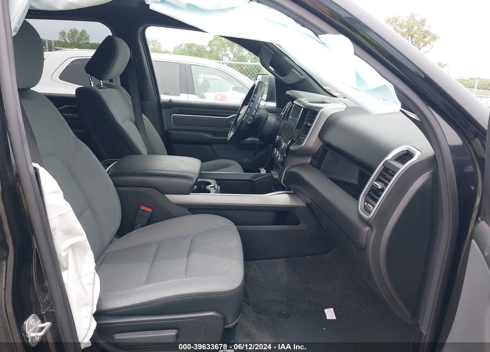 2022 RAM 1500 BIG HORN 4X4 5'7 BOX VIN: 1C6RRFFG0NN190923
