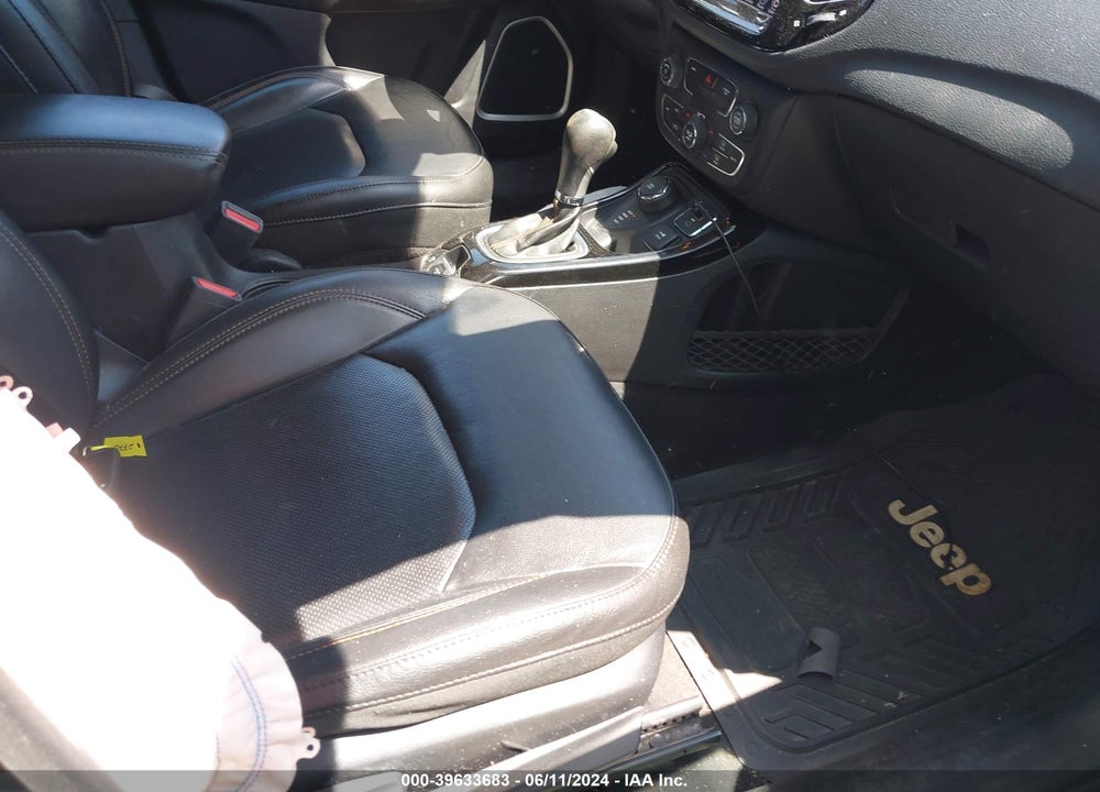 2019 JEEP COMPASS LIMITED 4X4 VIN: 3C4NJDCB2KT672770