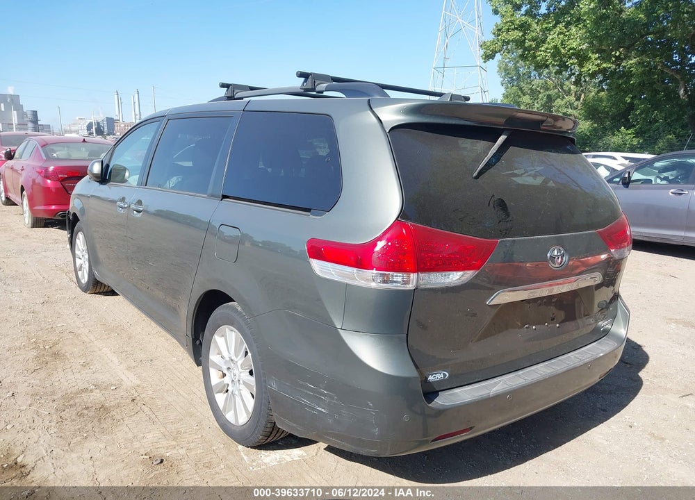 2011 TOYOTA SIENNA LIMITED VIN: 5TDDK3DC3BS001550