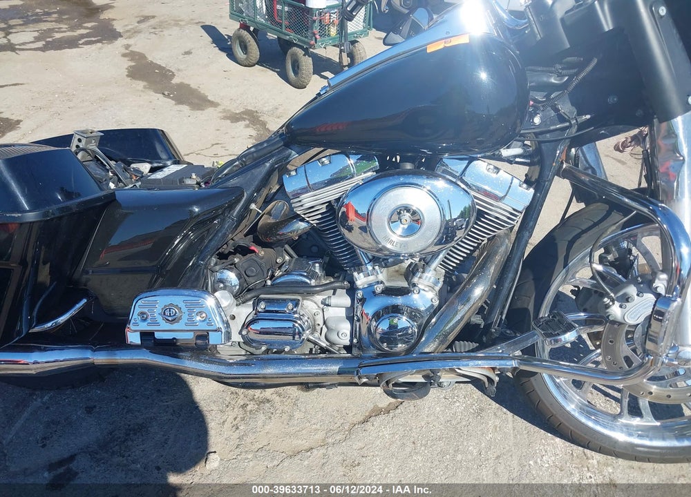 2004 HARLEY-DAVIDSON FLTRI VIN: 1HD1FSW124Y617551