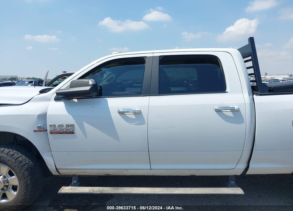 2018 RAM 2500 SLT 4X4 6'4 BOX VIN: 3C6UR5DL0JG275106
