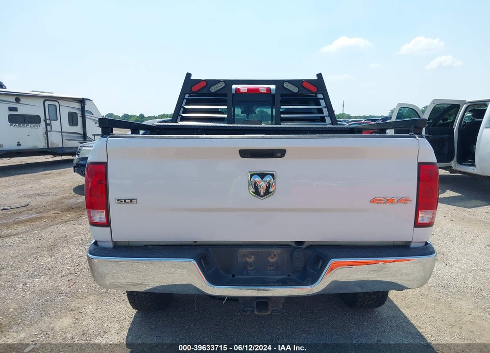 2018 RAM 2500 SLT 4X4 6'4 BOX VIN: 3C6UR5DL0JG275106