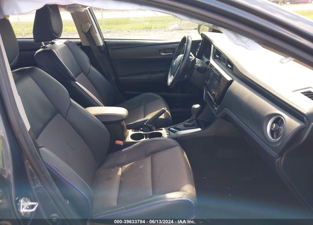 2018 TOYOTA COROLLA SE VIN: 5YFBURHE7JP850698