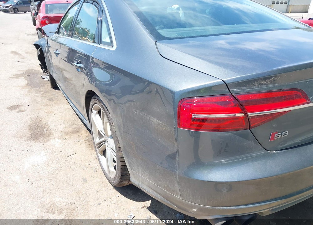 2016 AUDI S8 4.0T VIN: WAUJSAFD0GN002775