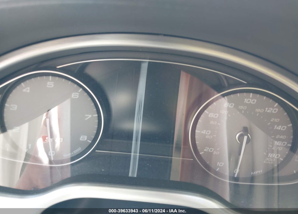 2016 AUDI S8 4.0T VIN: WAUJSAFD0GN002775