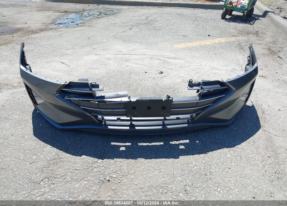 2019 HYUNDAI ELANTRA SE VIN: 5NPD74LF7KH468897
