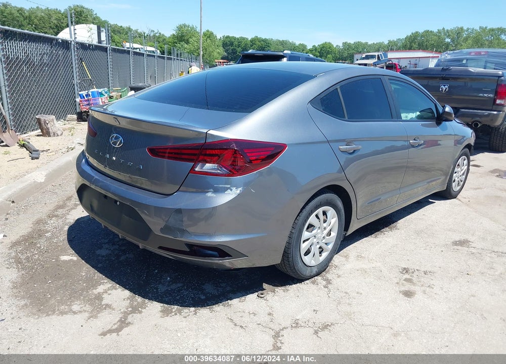 2019 HYUNDAI ELANTRA SE VIN: 5NPD74LF7KH468897