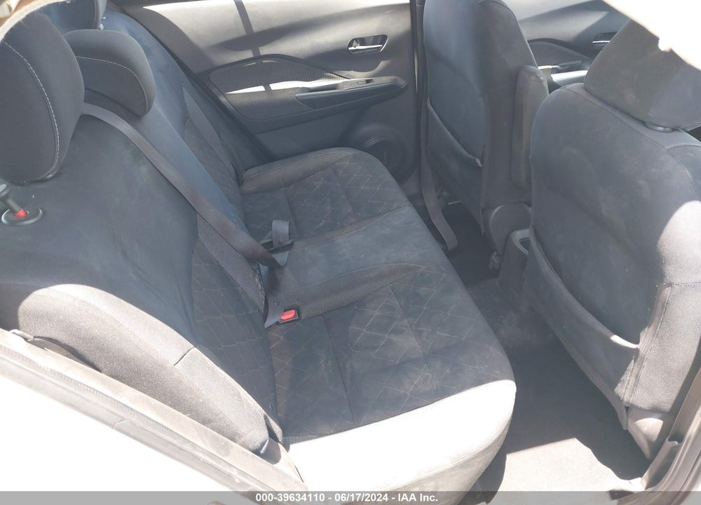 2018 NISSAN KICKS SV VIN: 3N1CP5CU3JL544598