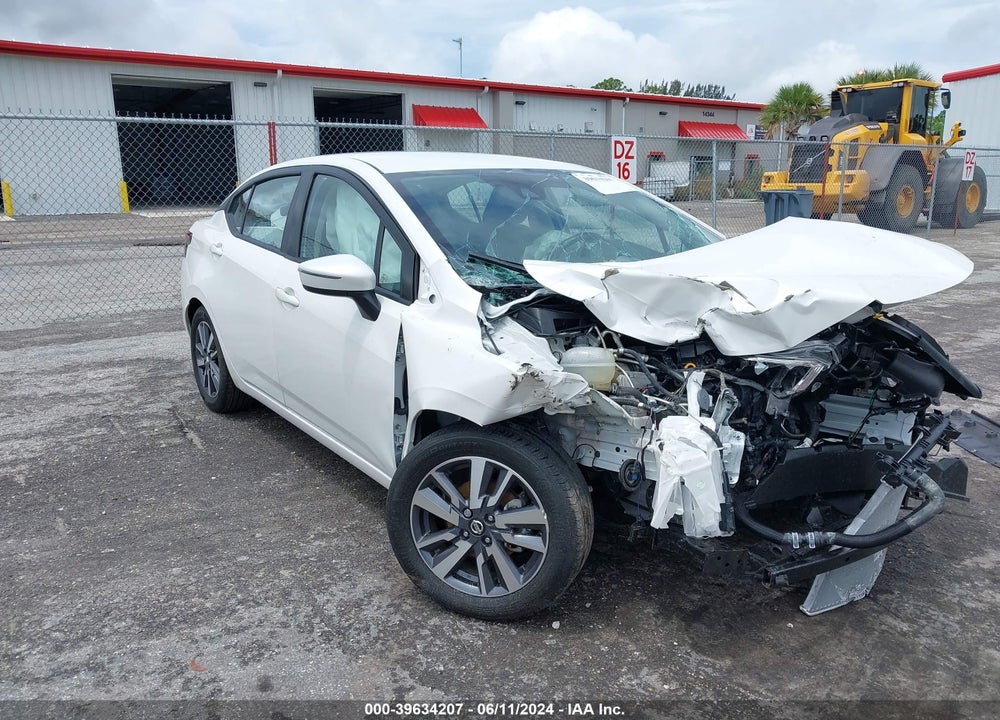 2020 NISSAN VERSA SV XTRONIC CVT VIN: 3N1CN8EV1LL832832