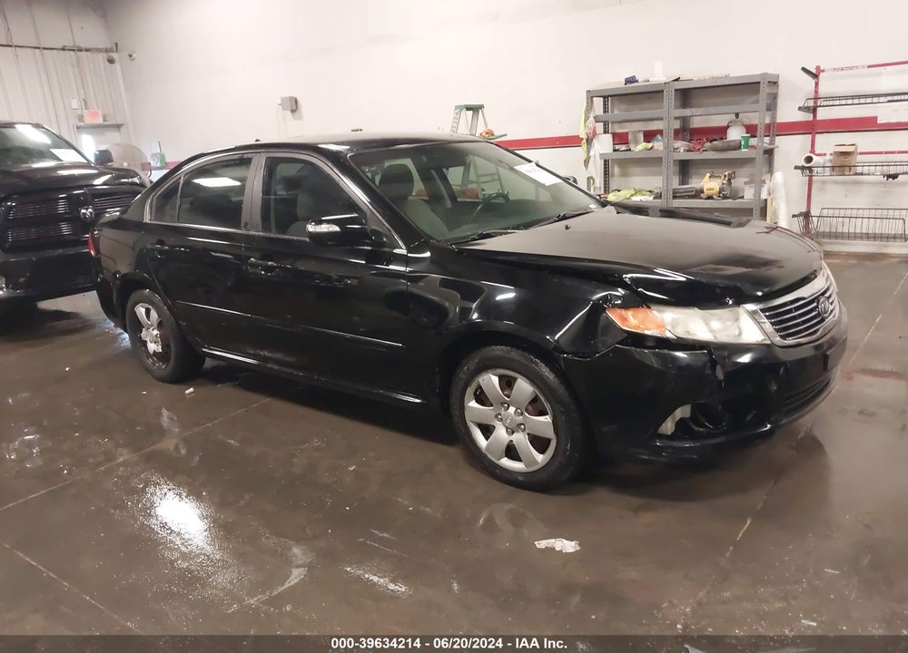 2009 KIA OPTIMA LX VIN: KNAGE228295360141