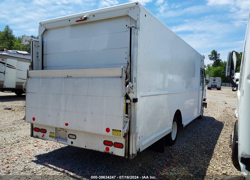 2009 FREIGHTLINER CHASSIS M LINE WALK-IN VAN VIN: 4UZAAPDU19CAM0623