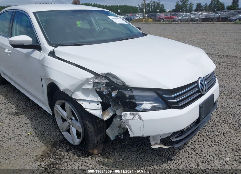 2015 VOLKSWAGEN PASSAT 1.8T SE VIN: 1VWBT7A33FC042703