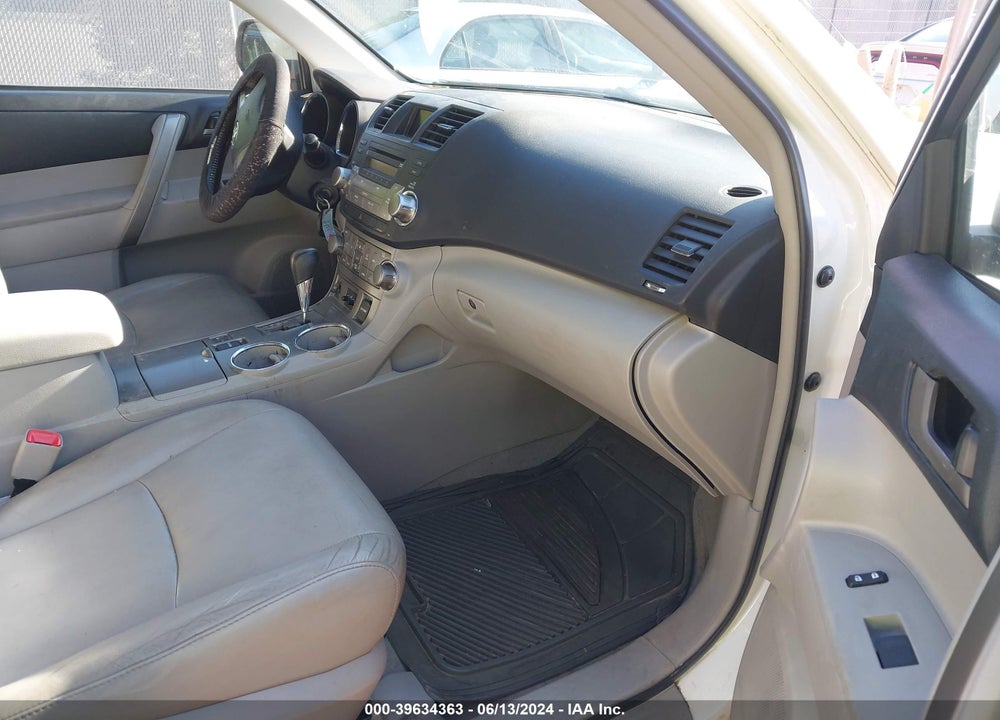 2010 TOYOTA HIGHLANDER SE V6 VIN: 5TDJK3EH1AS033327