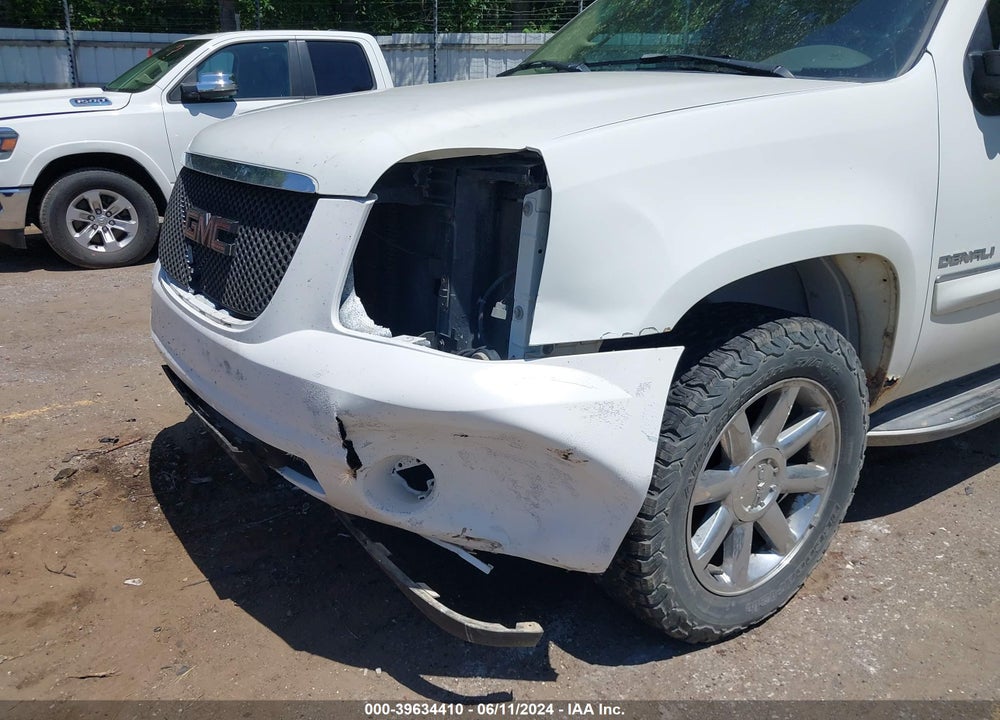 2007 GMC YUKON XL 1500 DENALI VIN: 1GKFK66867J238576