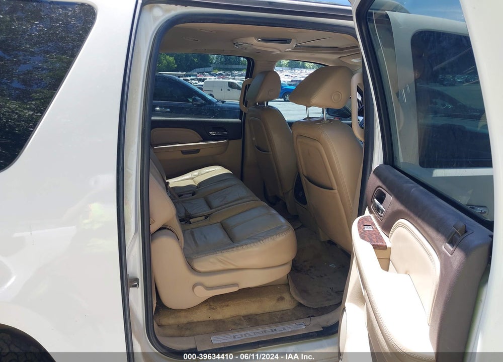 2007 GMC YUKON XL 1500 DENALI VIN: 1GKFK66867J238576