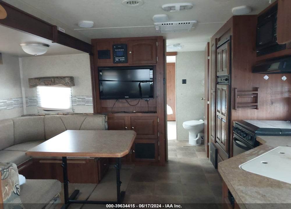 2012 FOREST RIVER WINDJAMMER 3001W VIN: 4X4TRLF20C1843251