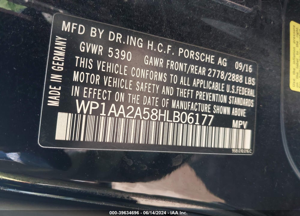 2017 PORSCHE MACAN VIN: WP1AA2A58HLB06177