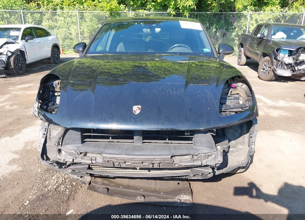 2017 PORSCHE MACAN VIN: WP1AA2A58HLB06177