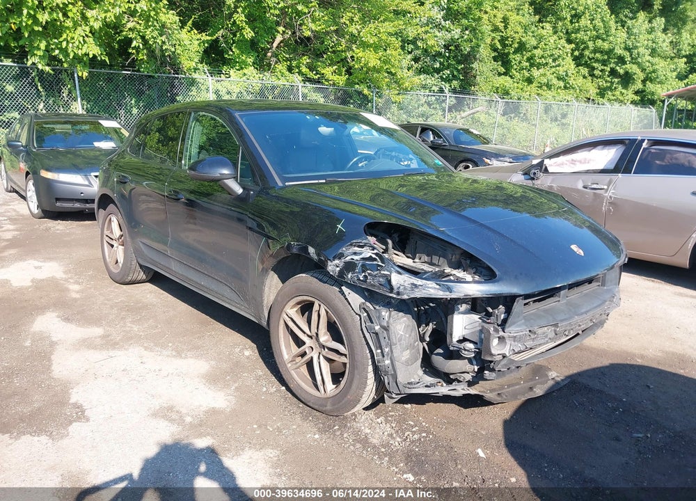 2017 PORSCHE MACAN VIN: WP1AA2A58HLB06177